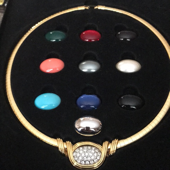 Joan Rivers Jewelry - Joan Rivers classic choker interchangeable NIB